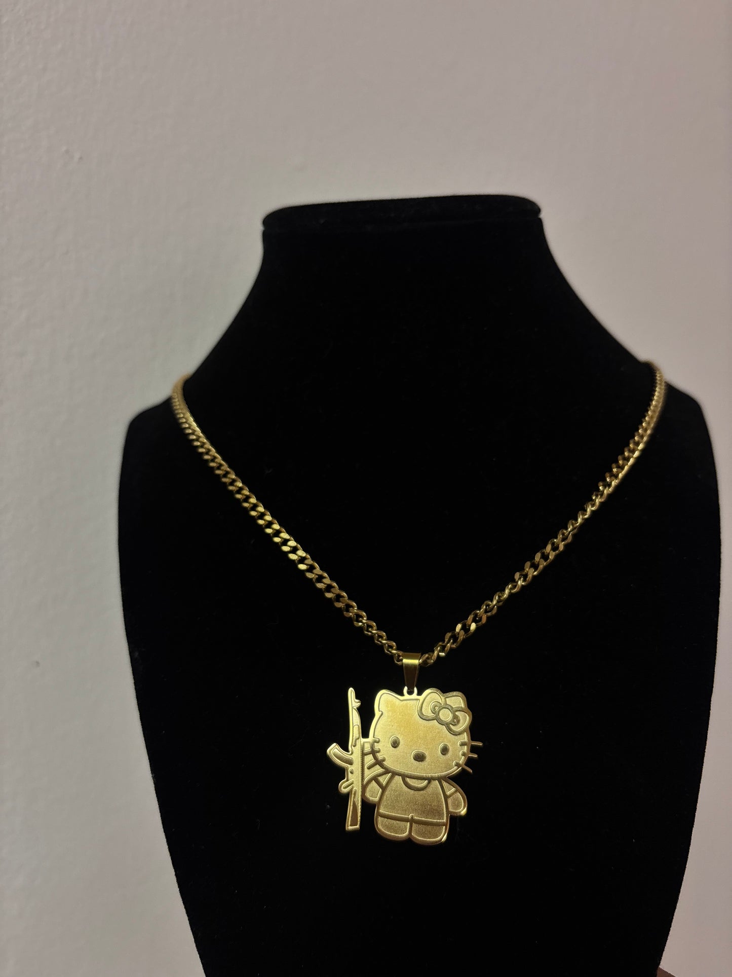18k gold plated hello kitty gun necklace