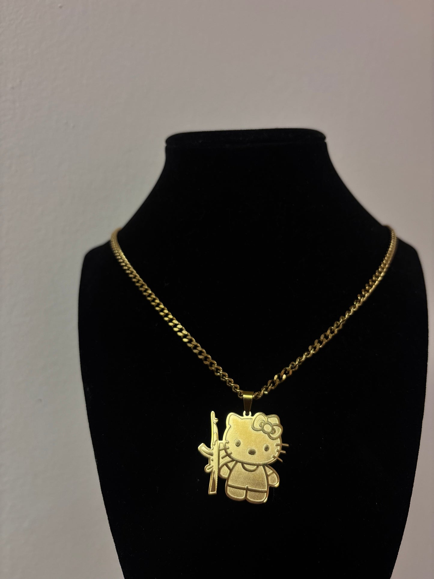 18k gold plated hello kitty gun necklace