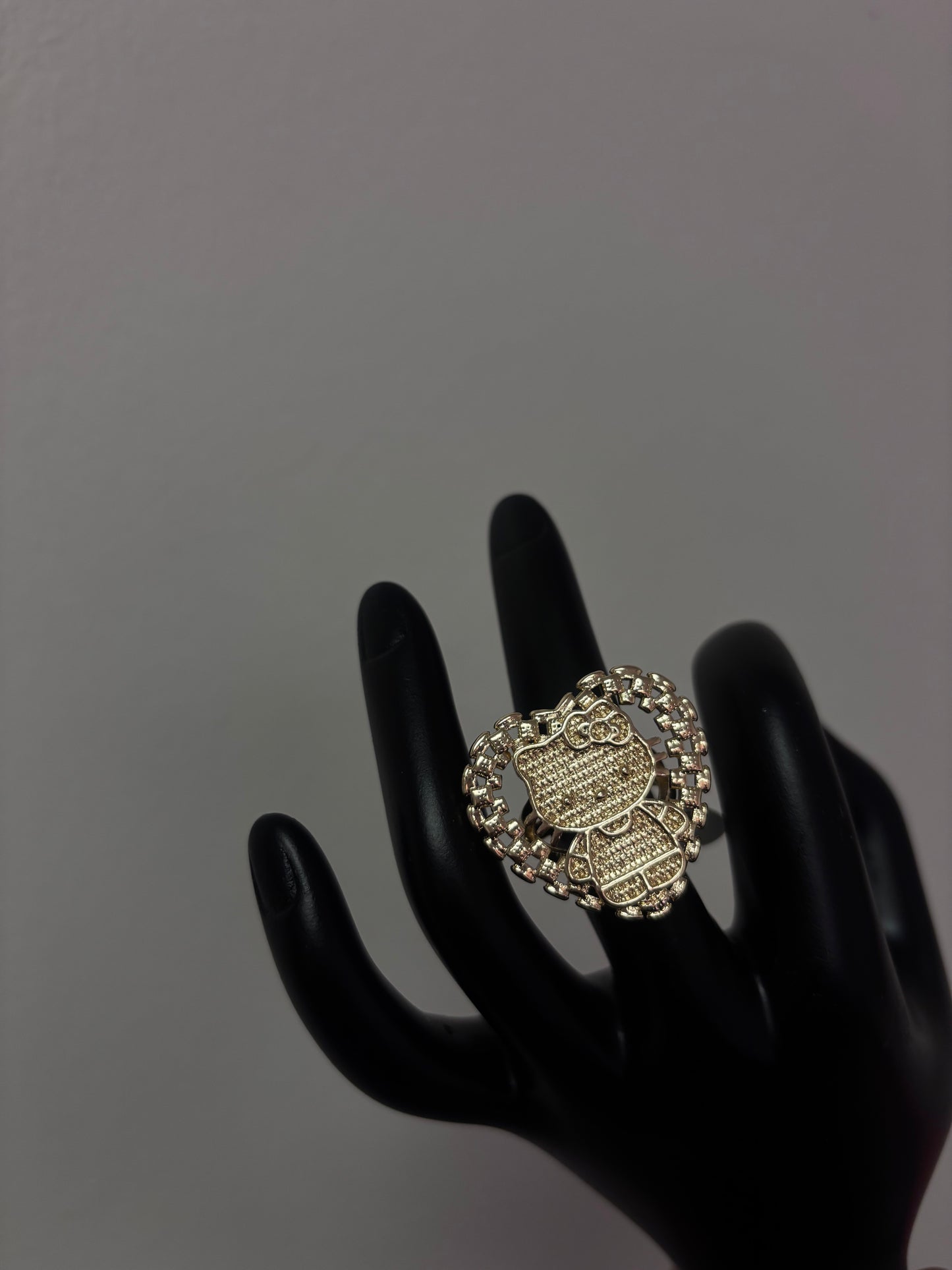 18k hello kitty heart ring