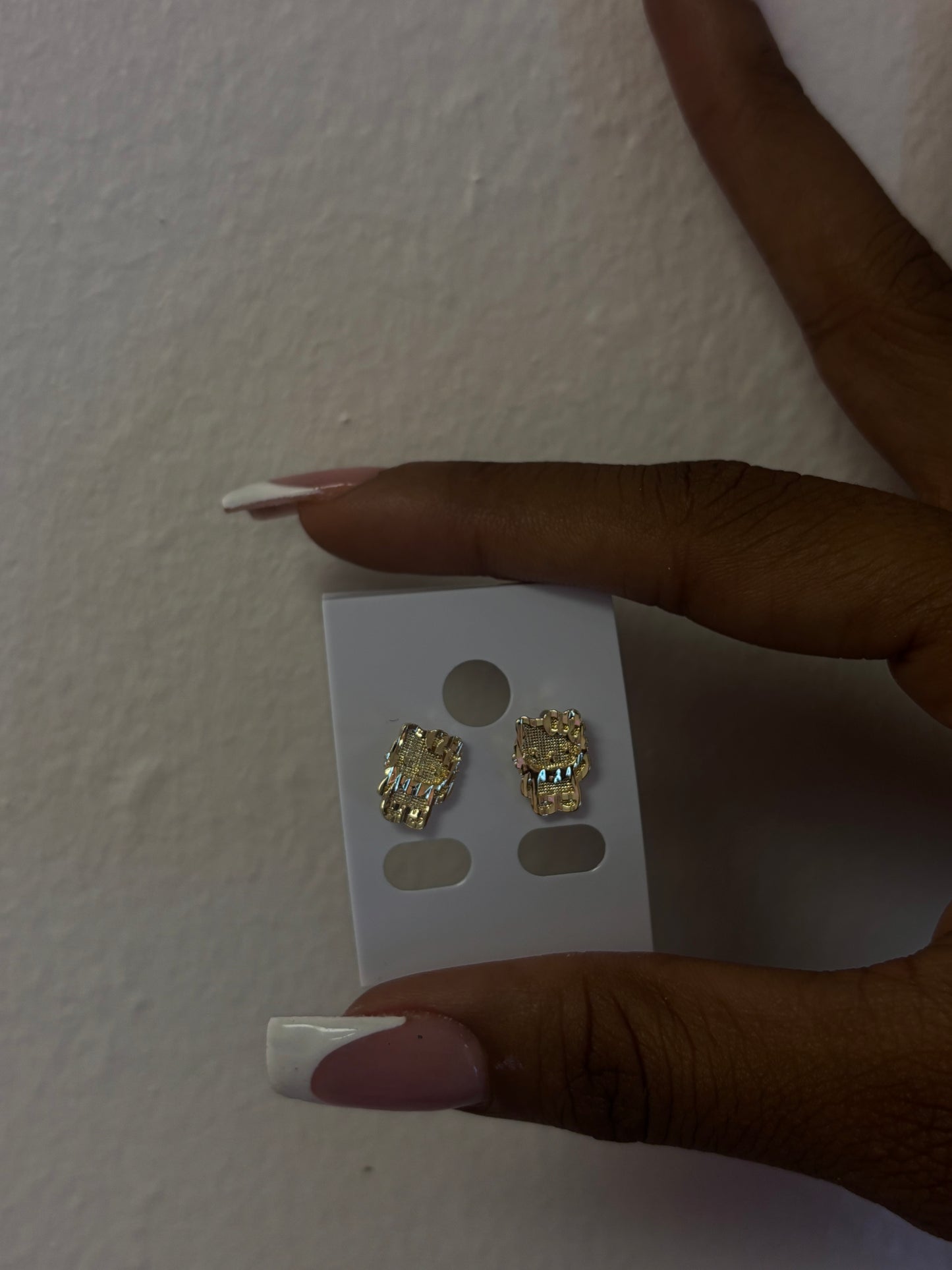18k gold plated hello kitty stud earrings