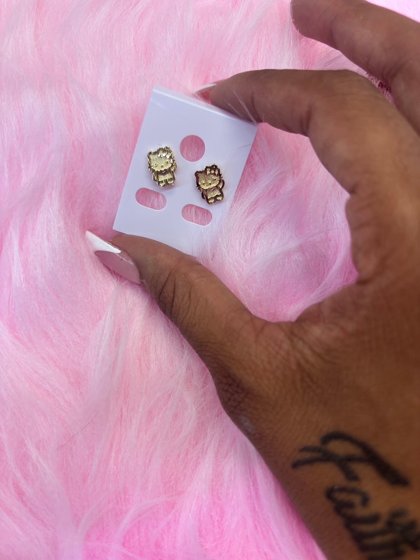 18k gold plated hello kitty stud earrings