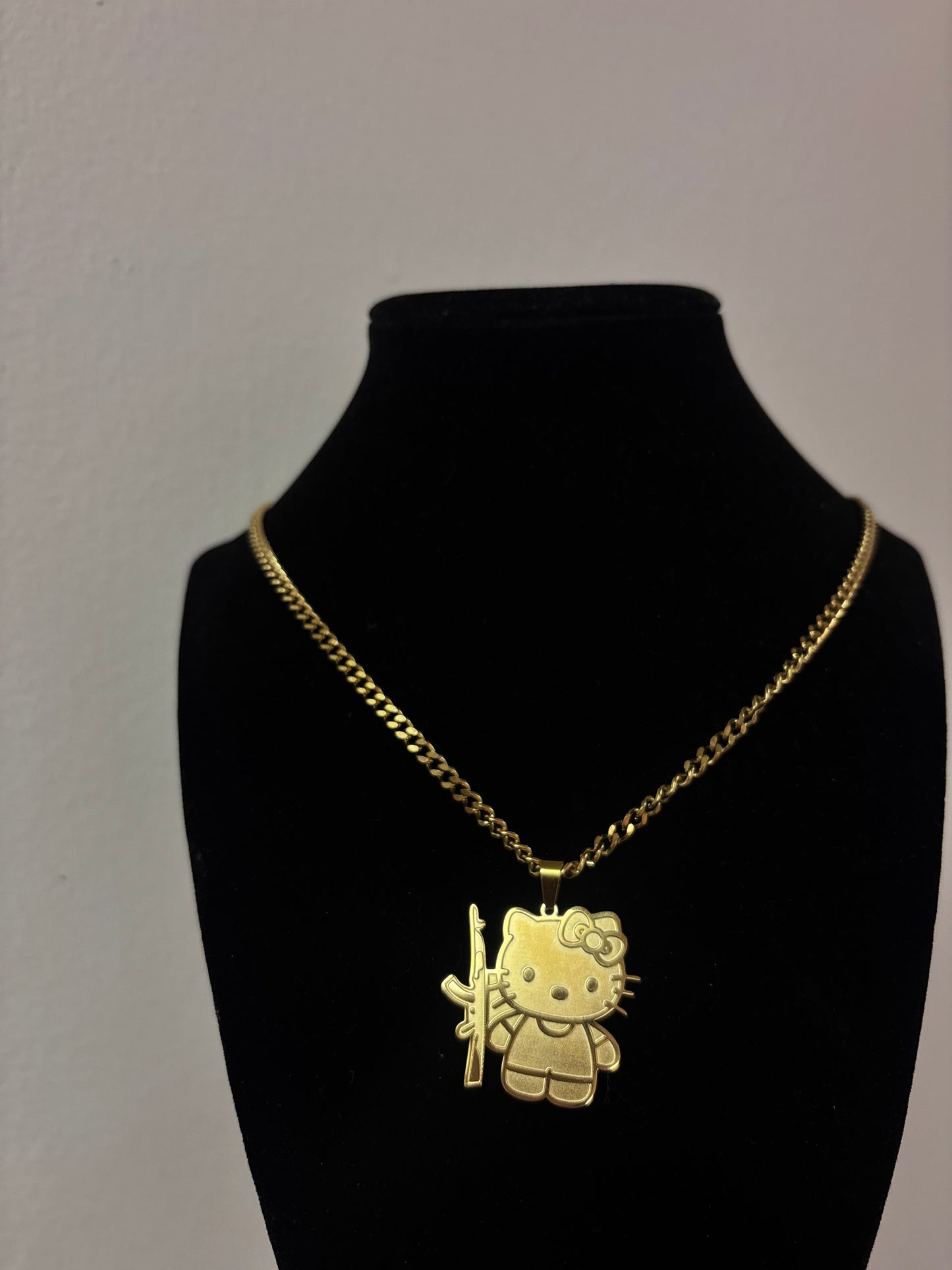 18k gold plated hello kitty gun necklace